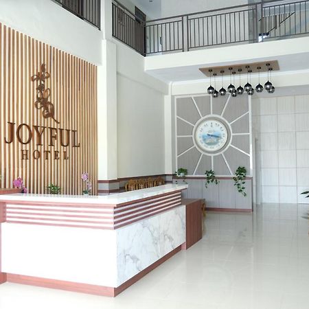 Joyful Hotel タンジャング・パンダン エクステリア 写真