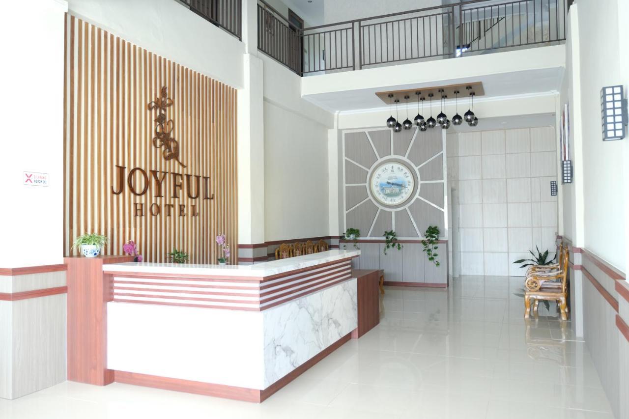 Joyful Hotel タンジャング・パンダン エクステリア 写真